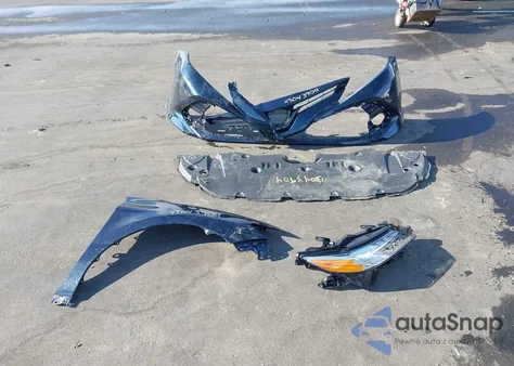 2018 Toyota Camry Xle z USA, uszkodzony, nr VIN 4T1B11HK7JU632744